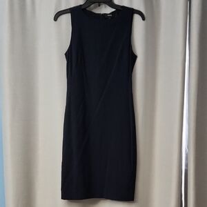 Theory Sleeveless Fitted Dress In Good Wool